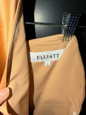 Elliatt Satin Halter Dress Draped Neckline Champagne Gold Midi Dress Size Large